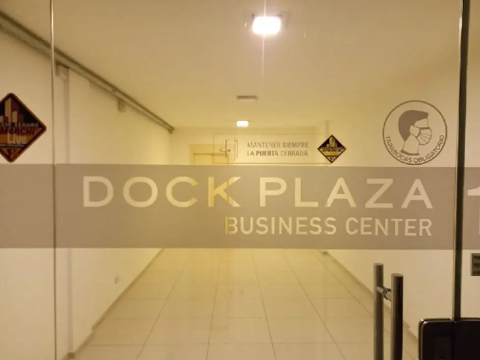 Dock Plaza