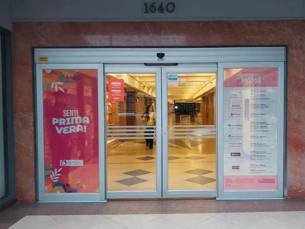 Trabajo / Cliente: Shopping del Siglo